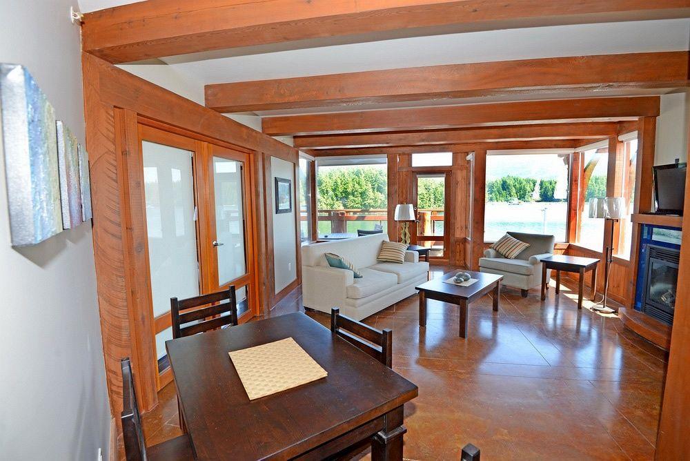 Whiskey Landing Lodge Ucluelet Exterior foto