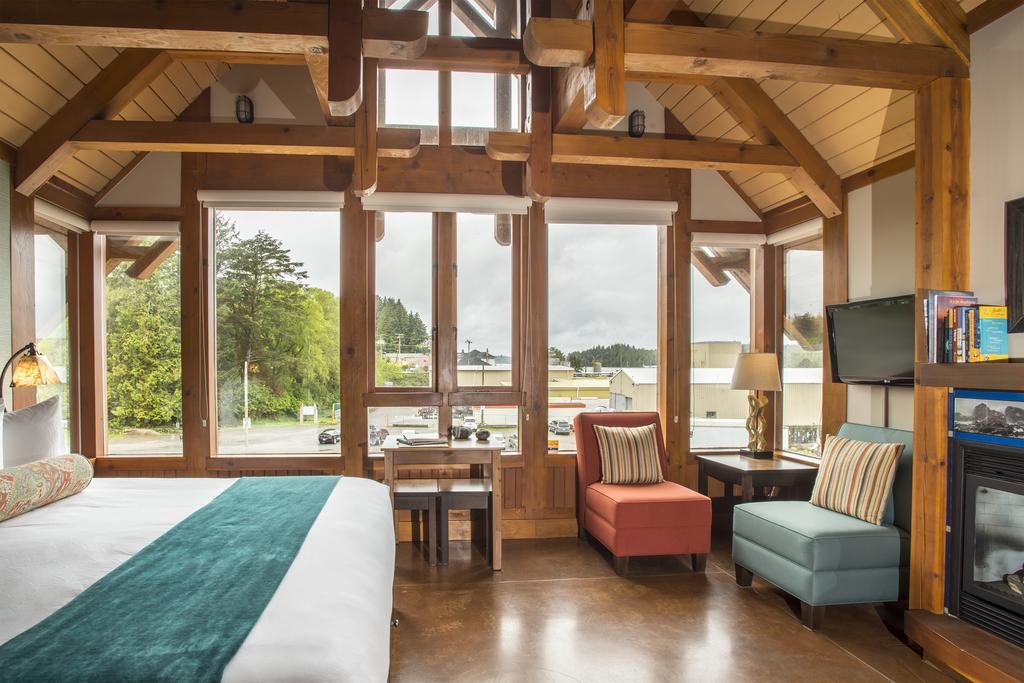 Whiskey Landing Lodge Ucluelet Exterior foto